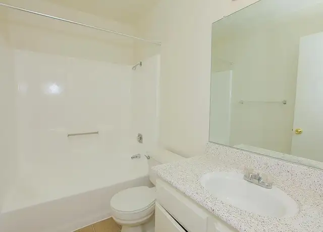 Photo of 1640 W Ball Rd, Anaheim, CA 92802