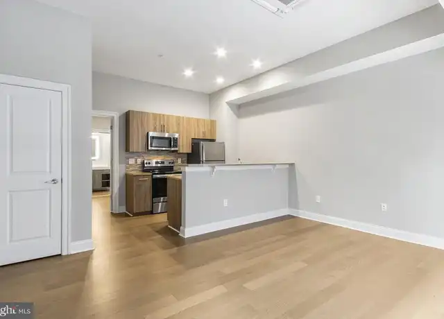 Property at 1300 Chestnut St #1004, Philadelphia, PA, 19107, 2 beds, 1 bath, [object Object]