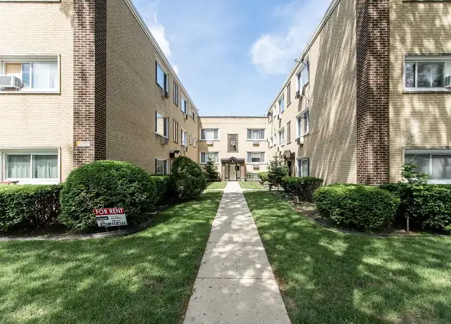 Photo of 7220 N Bell Ave, Chicago, IL 60645