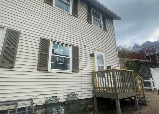 Property at 405 E Main St Unit 405, West Newton, PA, 15089, 3 beds, 1 bath, [object Object]