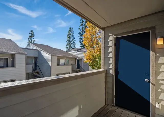 Photo of 1369 N Willow Ave, Rialto, CA 92376