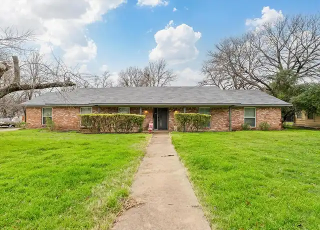Property at 2100 N 33rd St, Waco, TX, 76708, 3 beds, 3 baths, [object Object]