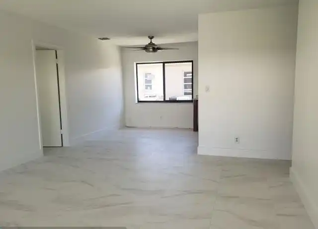 Property at 329 SE 12th Ave, Pompano Beach, FL, 33060, 3 beds, 2 baths, [object Object]