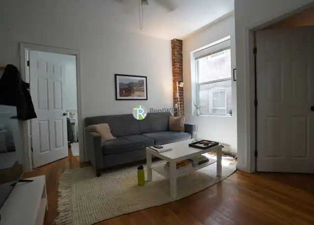 Property at 6 Cleveland Pl Unit 8, Boston, MA, 02113, 3 beds, 1 bath, [object Object]