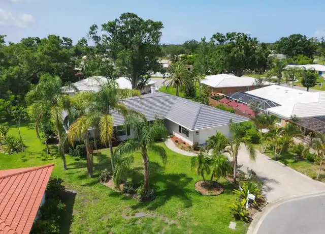 Property at 3313 Pembrook Dr, Sarasota, FL, 34239, 3 beds, 2 baths, [object Object]
