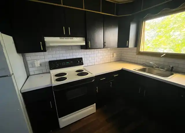 Property at 1607 Sanderson Ave Unit 4, Scranton, PA, 18509, 1 bed, 1 bath, [object Object]