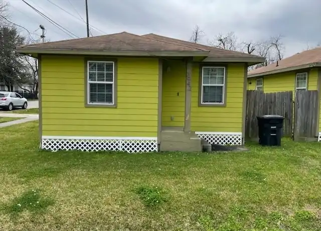 Property at 3942 King St, Houston, TX, 77026, 2 beds, 1 bath, [object Object]
