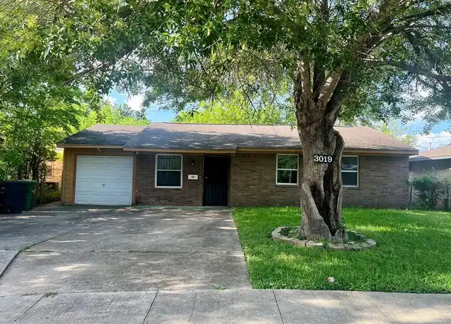 Property at 3019 Akard St, Houston, TX, 77051, 3 beds, 1 bath, [object Object]