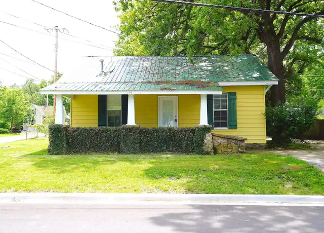 Property at 408 E Elm St, Ozark, MO, 65721, 3 beds, 1 bath, [object Object]