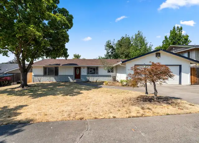 Property at 2041 Hybiscus St, Medford, OR, 97504, 3 beds, 2 baths, [object Object]