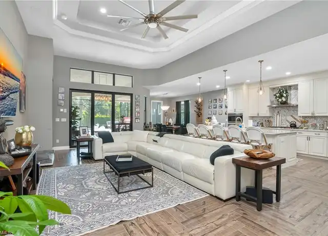 Property at 10061 Florence Cir, Naples, FL, 34119, 3 beds, 3.5 baths, [object Object]