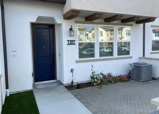Property at 1101 Delpy View Pt, Vista, CA, 92084, 3 beds, 2.5 baths, [object Object]