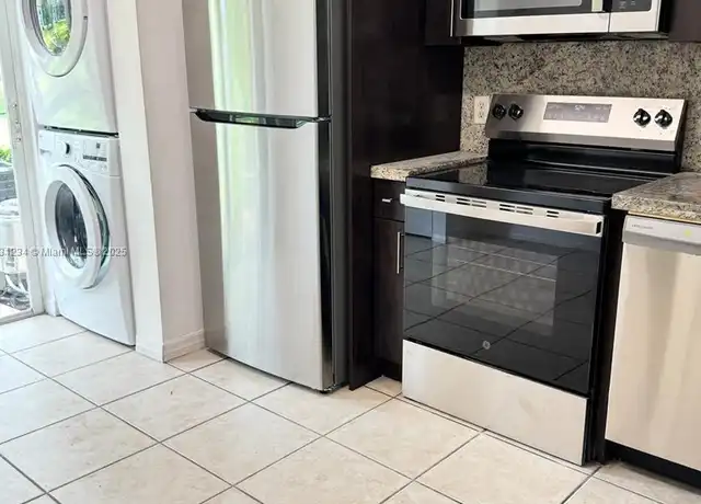 Property at 7900 NW 6th St #102, Pembroke Pines, FL, 33024, 2 beds, 2 baths, [object Object]