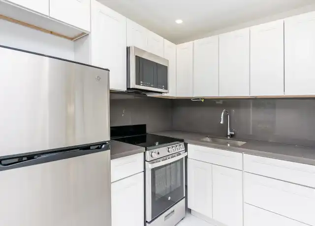 Property at 2420 Diana Dr #207, Hallandale Beach, FL, 33009, 1 bed, 1 bath, [object Object]