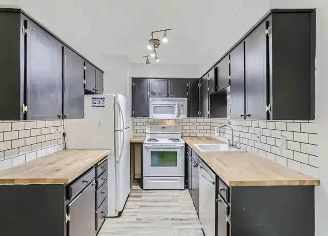 Property at 4480 SW 96th Ave, Beaverton, OR, 97005, 2 beds, 1 bath, [object Object]