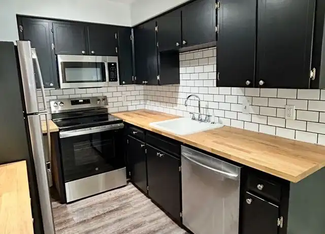 Property at 4480 SW 96th Ave, Beaverton, OR, 97005, 2 beds, 1 bath, [object Object]