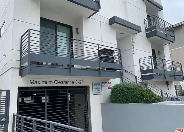 Property at 14822 Magnolia Blvd, Sherman Oaks, CA, 91403, 2 beds, 2.5 baths, [object Object]