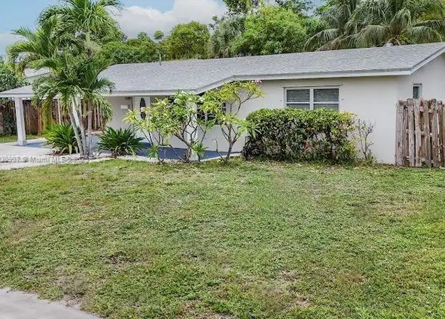Property at 9 SE 10th Ct, Deerfield Beach, FL, 33441, 4 beds, 2 baths, [object Object]