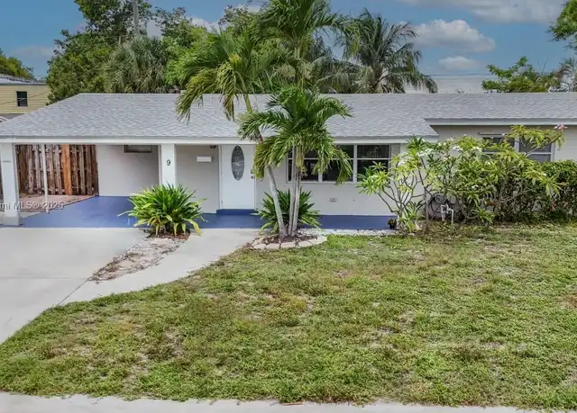 Property at 9 SE 10th Ct, Deerfield Beach, FL, 33441, 4 beds, 2 baths, [object Object]
