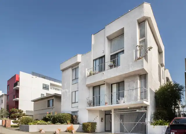 Property at 1558 Brockton Ave Unit 6, Los Angeles, CA, 90025, 2 beds, 2 baths, [object Object]