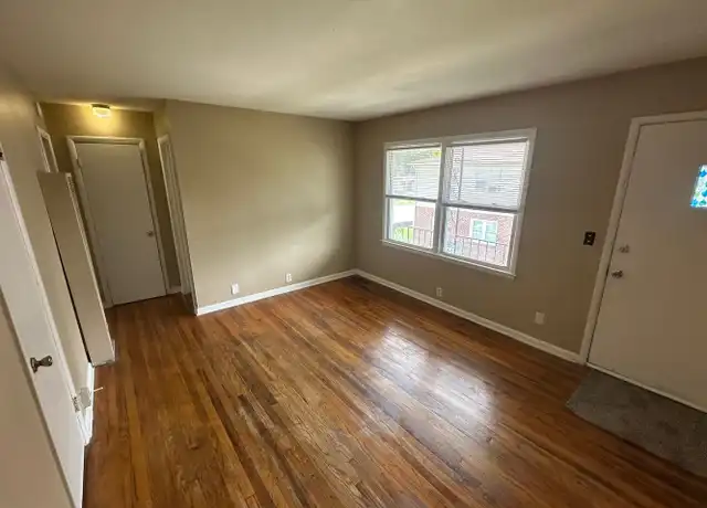Property at 118 S 8th St Unit 05, Council Bluffs, IA, 51501, 1 bed, 1 bath, [object Object]