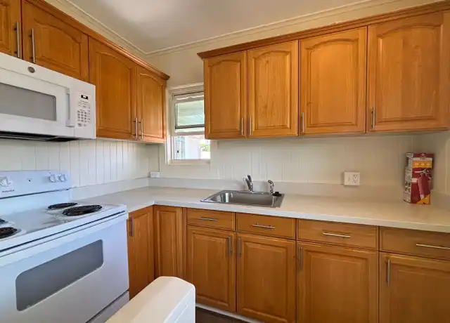 Property at 737 Hauoli St, Honolulu, HI, 96826, 3 beds, 1 bath, [object Object]