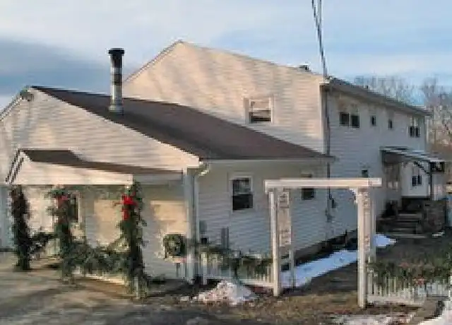 Property at 5 Hillside Dr Unit A, New Fairfield, CT, 06812, 2 beds, 1 bath, [object Object]