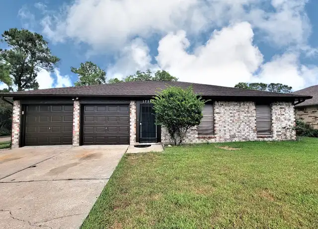 Property at 17303 Fife Ln, Webster, TX, 77598, 3 beds, 2 baths, [object Object]