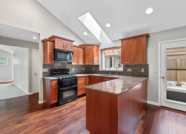 Property at W68N159 Evergreen Blvd Unit W68N159, Cedarburg, WI, 53012, 2 beds, 2 baths, [object Object]