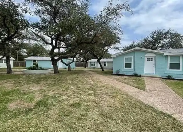 Property at 1300 N Live Oak St Unit 1, Rockport, TX, 78382, 3 beds, 2 baths, [object Object]
