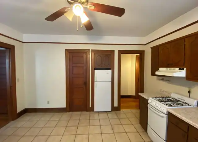 Property at 98 Linden St Unit 100A, New Haven, CT, 06511, 1 bed, 1 bath, [object Object]