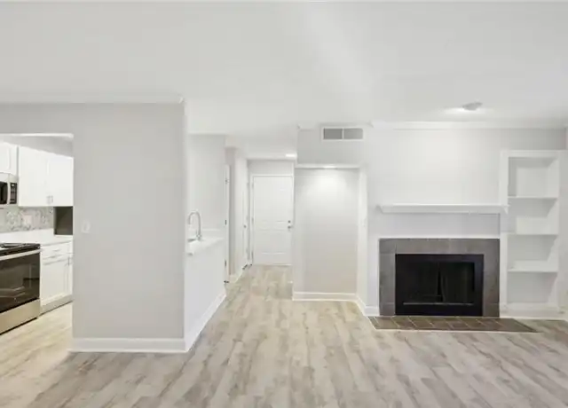 Property at 100 Pinhurst Dr Unit 0726L, Atlanta, GA, 30339, 1 bed, 1 bath, [object Object]