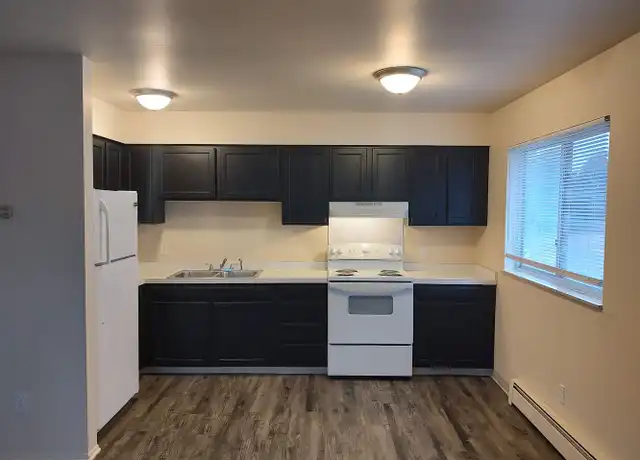 Property at 348 E Clark St, Davison, MI, 48423, 1 bed, 1 bath, [object Object]