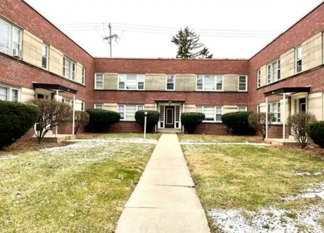 Property at 7411 W Center St Unit 7419-1, Wauwatosa, WI, 53210, 2 beds, 1 bath, [object Object]