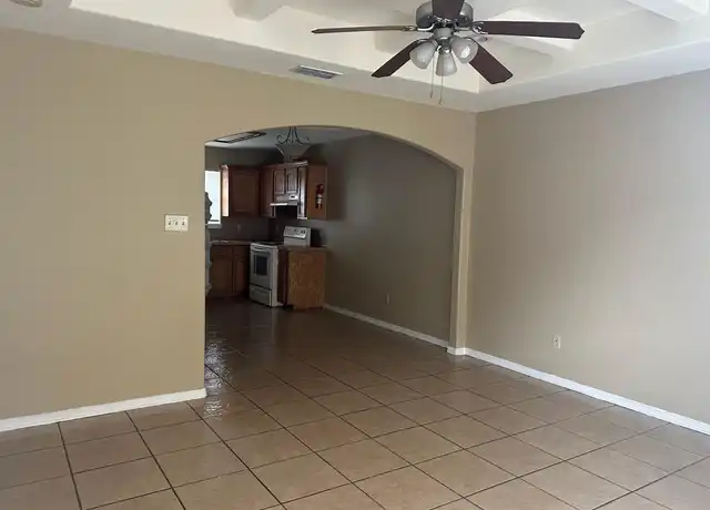 Property at 807 W Emerald Dr Unit B, Pharr, TX, 78577, 2 beds, 2 baths, [object Object]