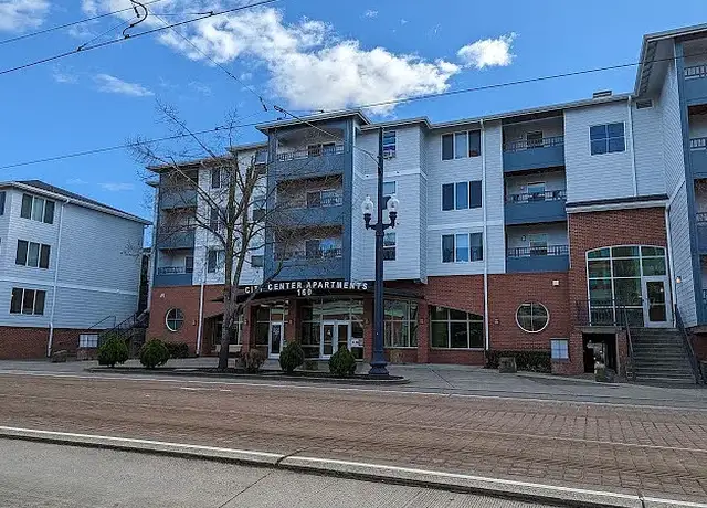 Photo of 160 SE Washington St, Hillsboro, OR 97123