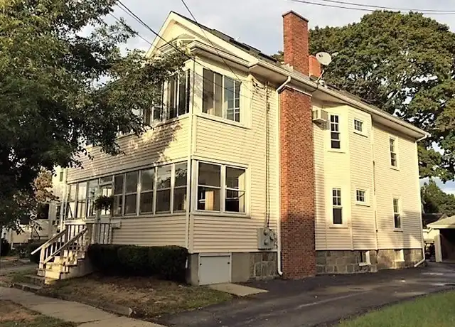Property at 117 E Elm Ave Unit 2, Quincy, MA, 02170, 1 bed, 1 bath, [object Object]