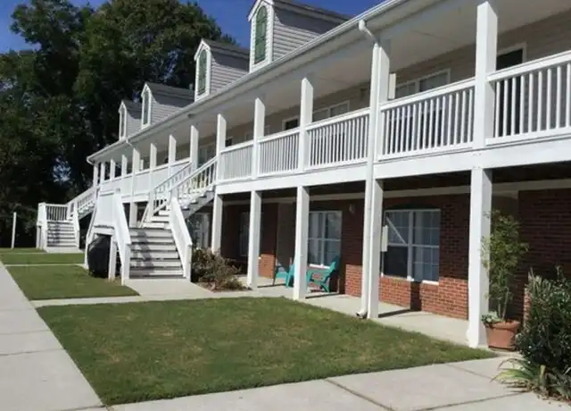 Property at 15841 U.S. 17 Unit 15841-2D, Hampstead, NC, 28443, 2 beds, 1 bath, [object Object]