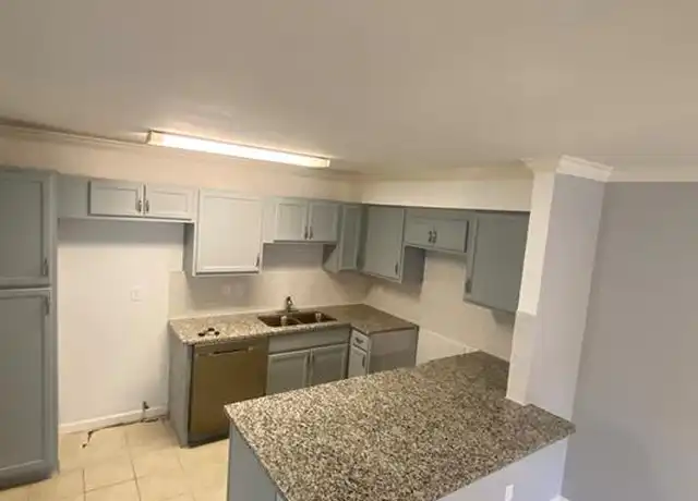 Property at 3900 Woodchase Dr #121, Houston, TX, 77042, 1 bed, 1 bath, [object Object]