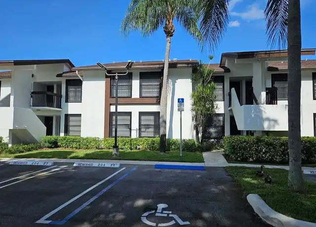 Property at 204 Lake Pointe Dr #203, Oakland Park, FL, 33309, 2 beds, 2 baths, [object Object]