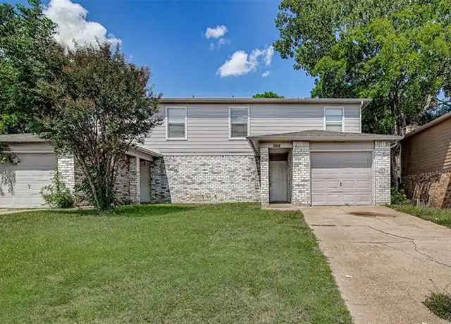 Property at 844 NW Summercrest Blvd Unit A, Burleson, TX, 76028, 3 beds, 1.5 baths, [object Object]