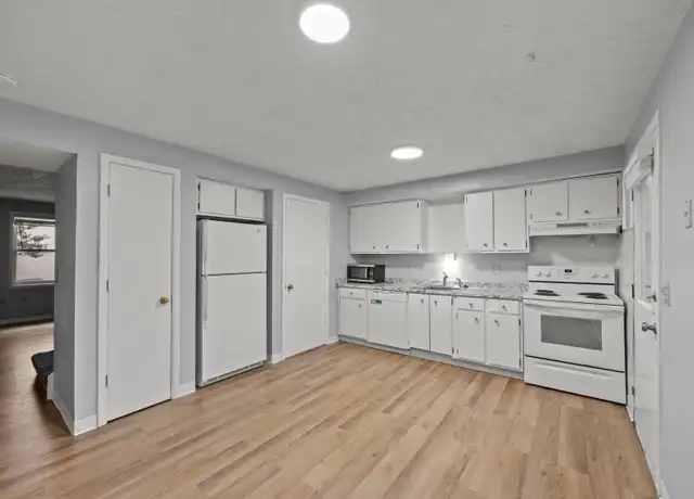 Property at 1500 Glenn Ave Unit 1504, Columbus, OH, 43212, 2 beds, 1.5 baths, [object Object]