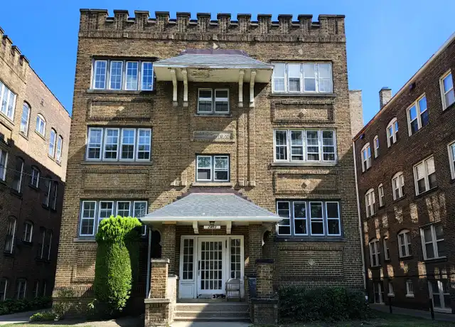 Property at 2453 Overlook Rd Unit 6, Cleveland Heights, OH, 44106, 4 beds, 2 baths, [object Object]