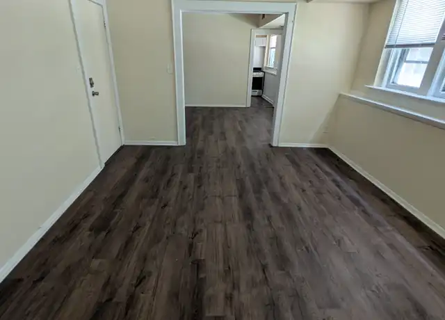 Property at 2453 Overlook Rd Unit 7, Cleveland Heights, OH, 44106, 2 beds, 1 bath, [object Object]