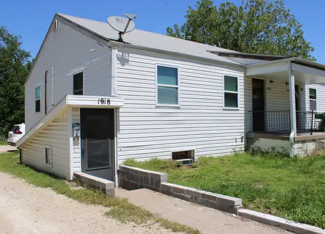 Property at 1914 Hunting Ave Unit 1918 Hunting B, Manhattan, KS, 66502, 1 bed, 1 bath, [object Object]