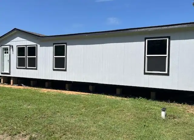 Property at 621 Kevin St, Mineola, TX, 75773, 4 beds, 2 baths, [object Object]