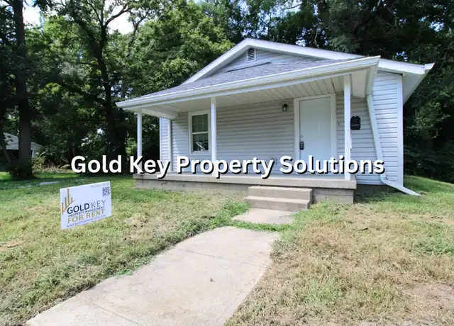Property at 2215 Park Ave, Anderson, IN, 46016, 2 beds, 1 bath, [object Object]