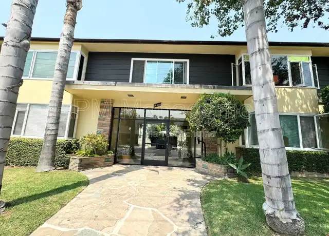 Property at 905 N Sweetzer Ave Unit 11, West Hollywood, CA, 90069, 2 beds, 1 bath, [object Object]