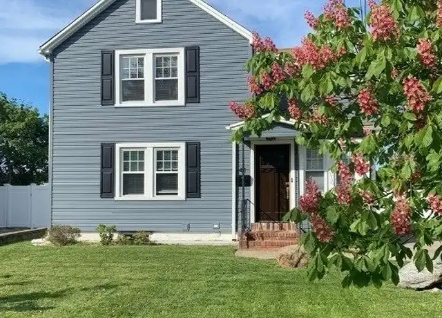 Property at 41 Prospect Ave, Lynbrook, NY, 11563, 1 bed, 2 baths, [object Object]