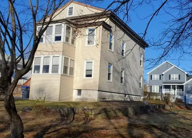 Property at 100 Peever St, Methuen, MA, 01844, 3 beds, 1 bath, [object Object]